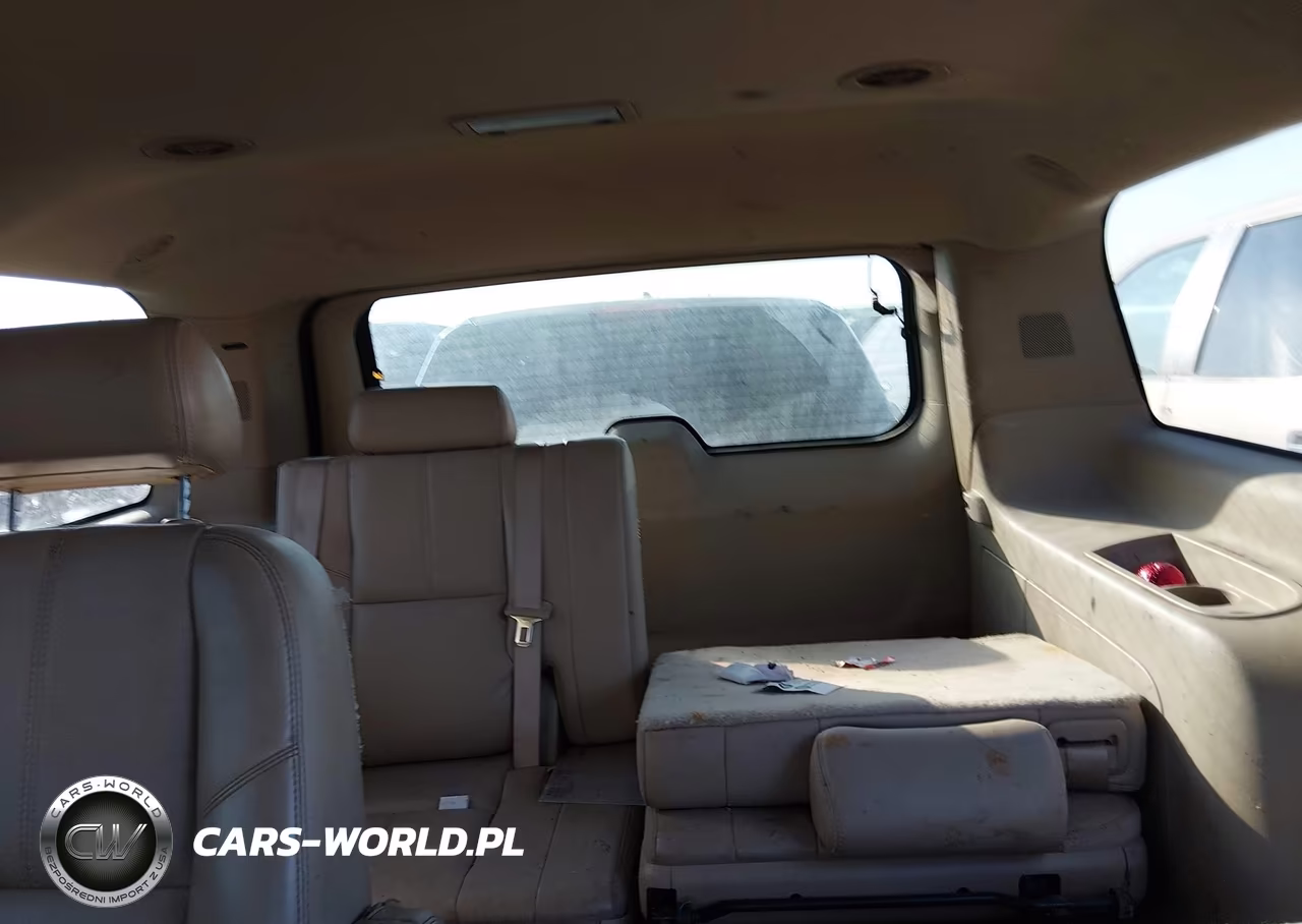 2007 Chevrolet Tahoe Ltz VIN:1GNFC13J87R284115 - 13