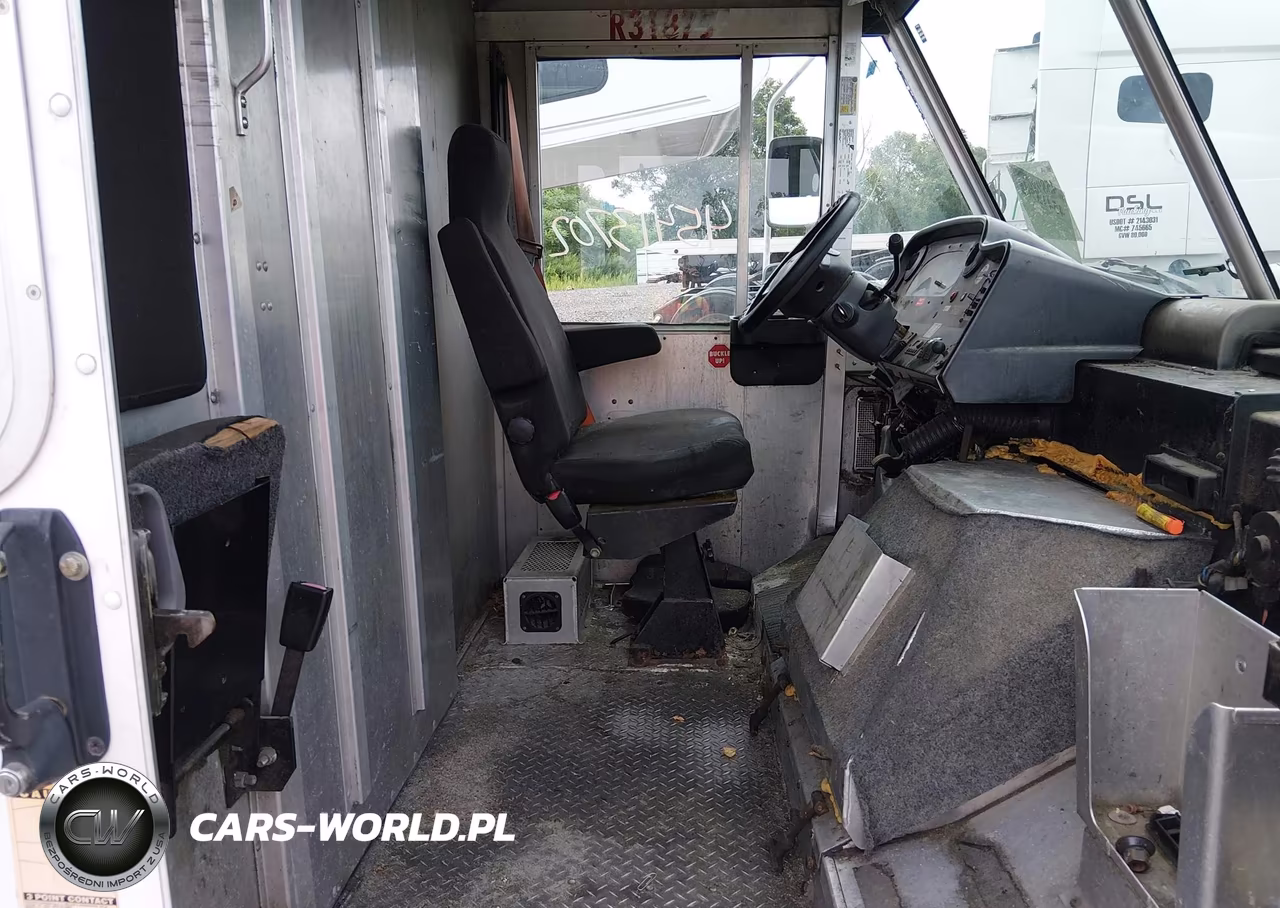 2007 Ford E-350 Stripped VIN:1FCJE39L07DA34608 - 5