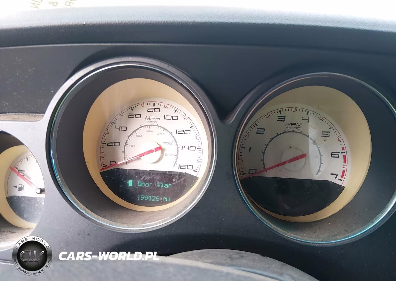 2014 Dodge Challenger R-T Plus VIN:2C3CDYBT2EH185506 - 7