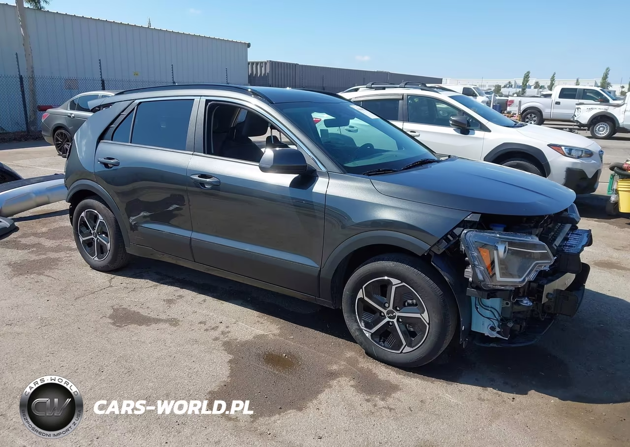 2025 Kia Niro Lx VIN:KNDCP3LEXS5272627 - 1