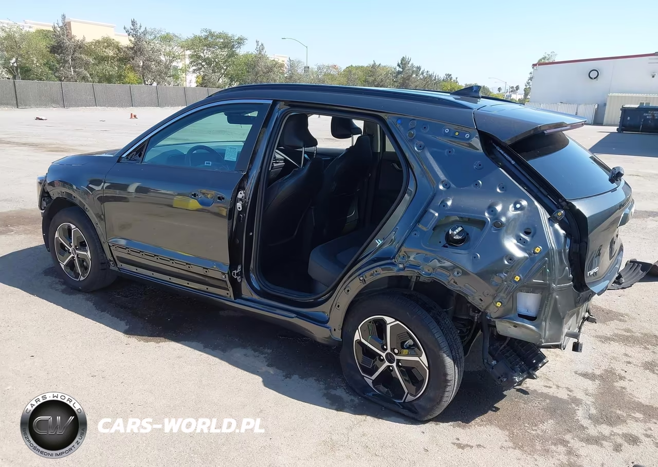 2025 Kia Niro Lx VIN:KNDCP3LEXS5272627 - 3