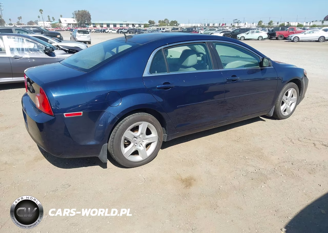 2011 Chevrolet Malibu Ls VIN:1G1ZB5E1XBF366363 - 4