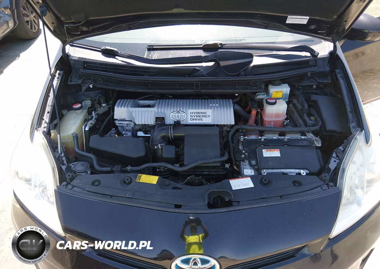2015 Toyota Prius Two VIN:JTDKN3DU2F0454414 - 10