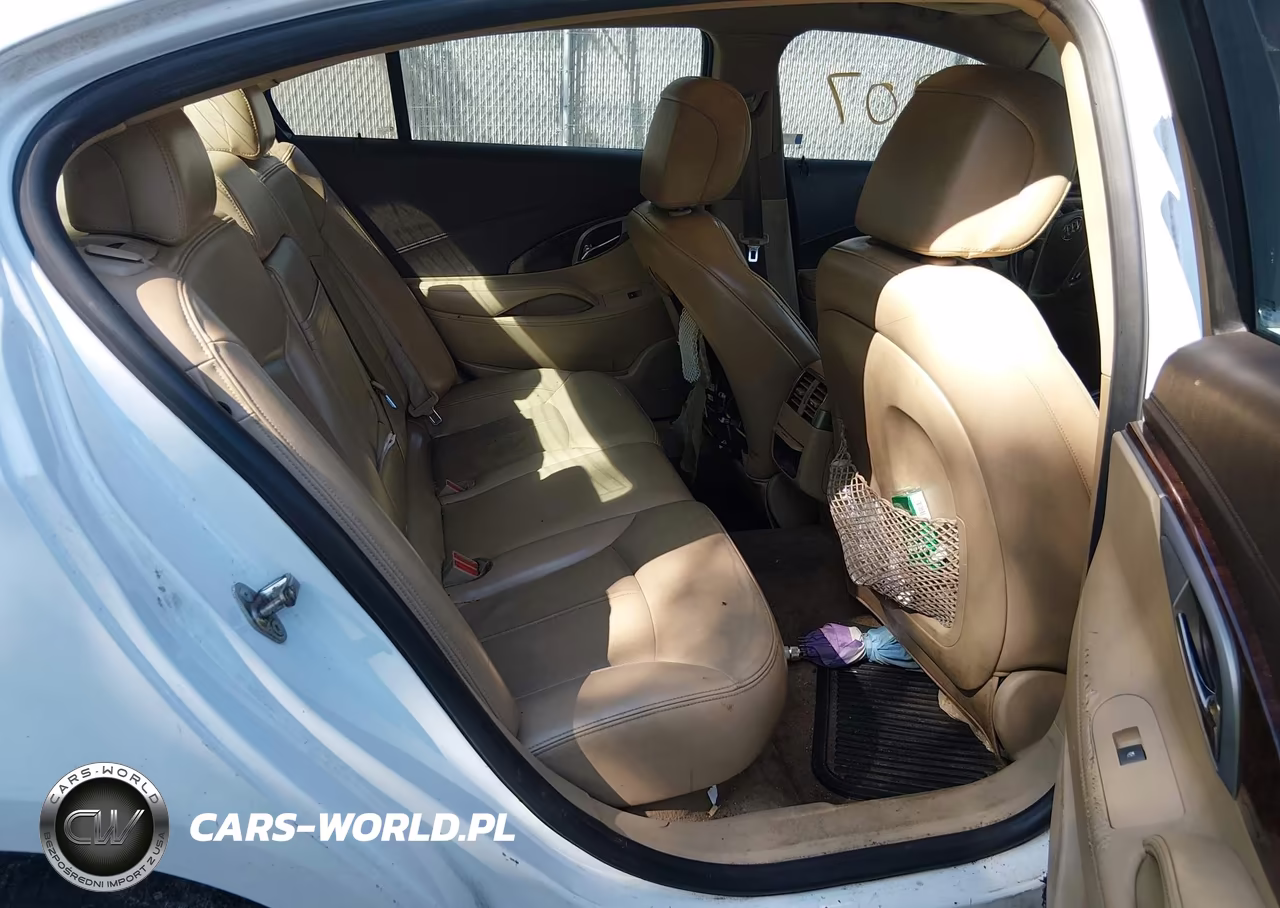 2010 Buick Lacrosse Cxs VIN:1G4GE5EV1AF220937 - 8