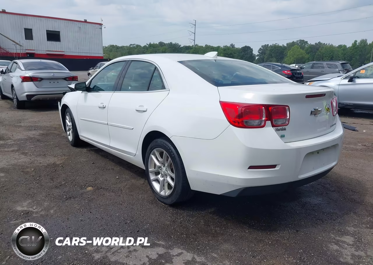 2015 Chevrolet Malibu 1Lt VIN:1G11C5SL0FF102008 - 3