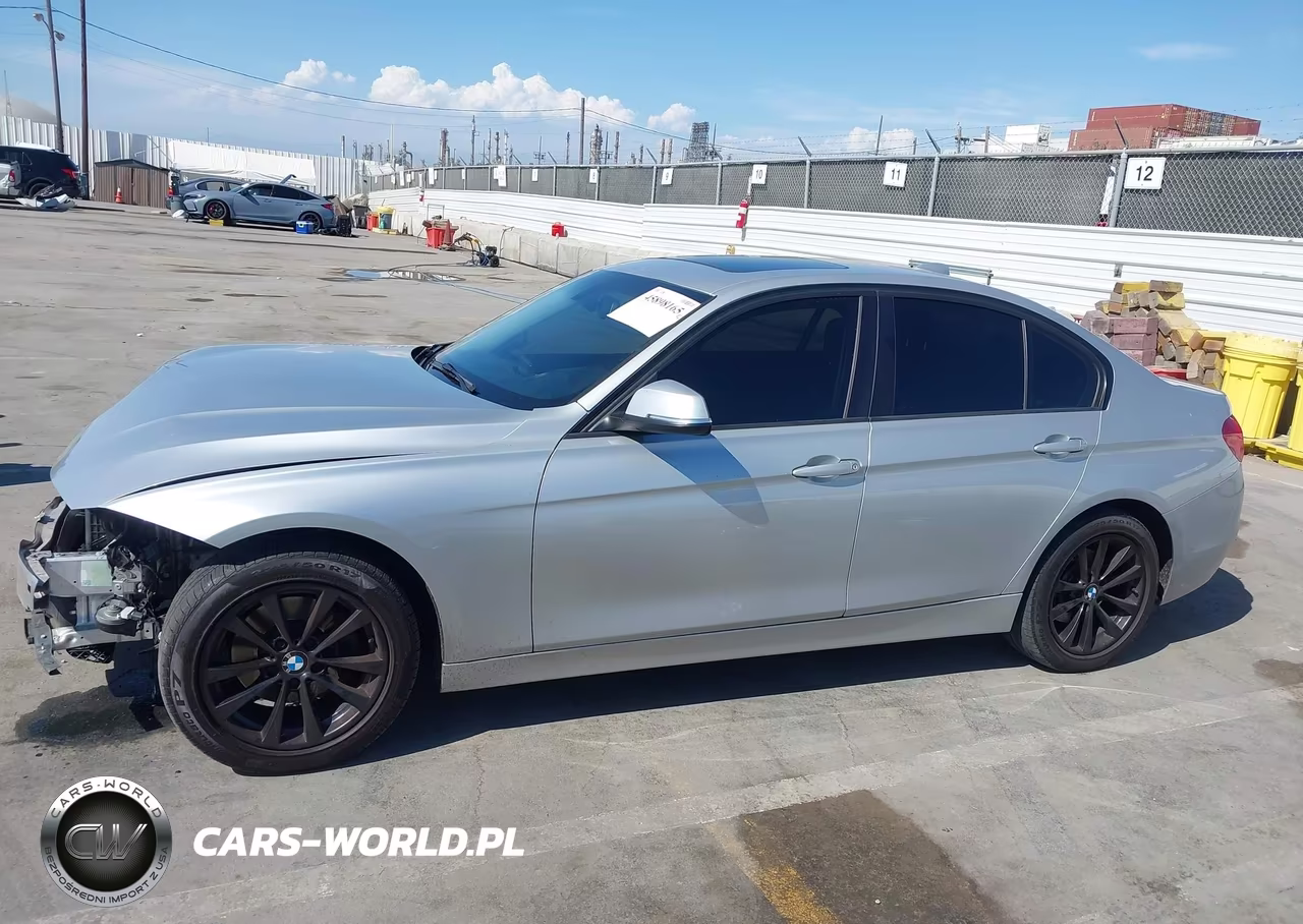 2017 BMW 320I xDrive VIN:WBA8E5G50HNU41576 - 15