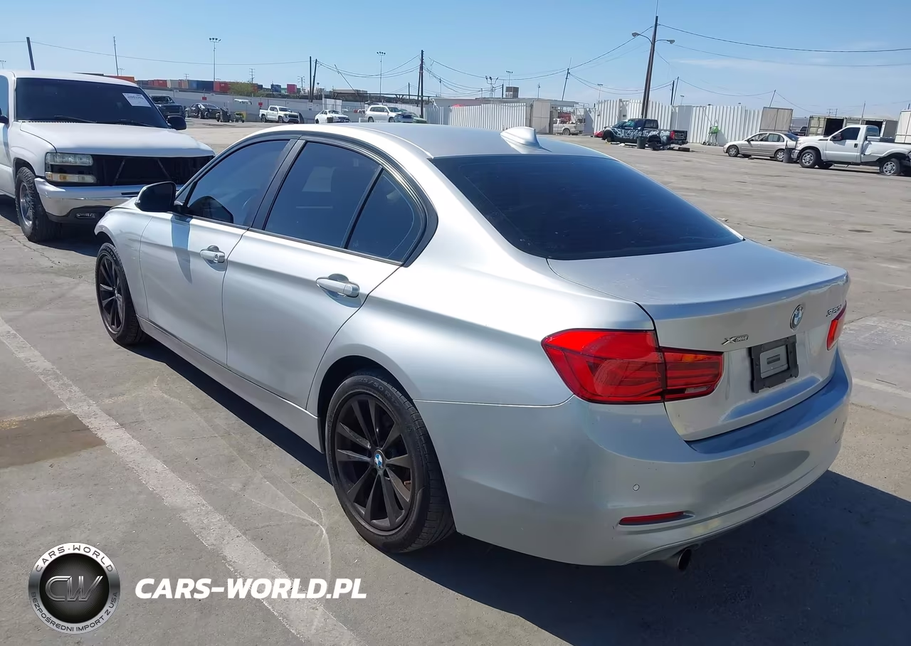 2017 BMW 320I xDrive VIN:WBA8E5G50HNU41576 - 3