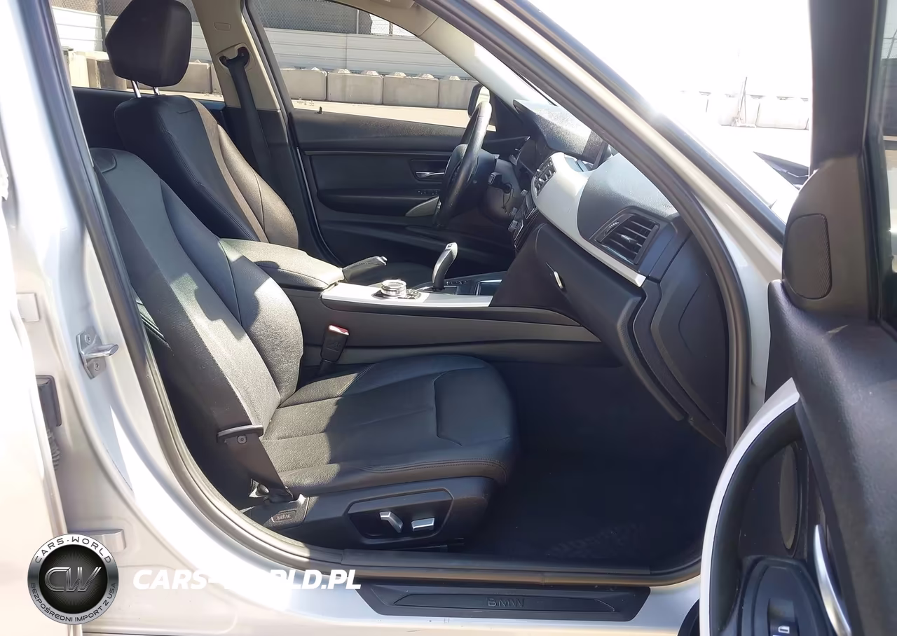2017 BMW 320I xDrive VIN:WBA8E5G50HNU41576 - 5