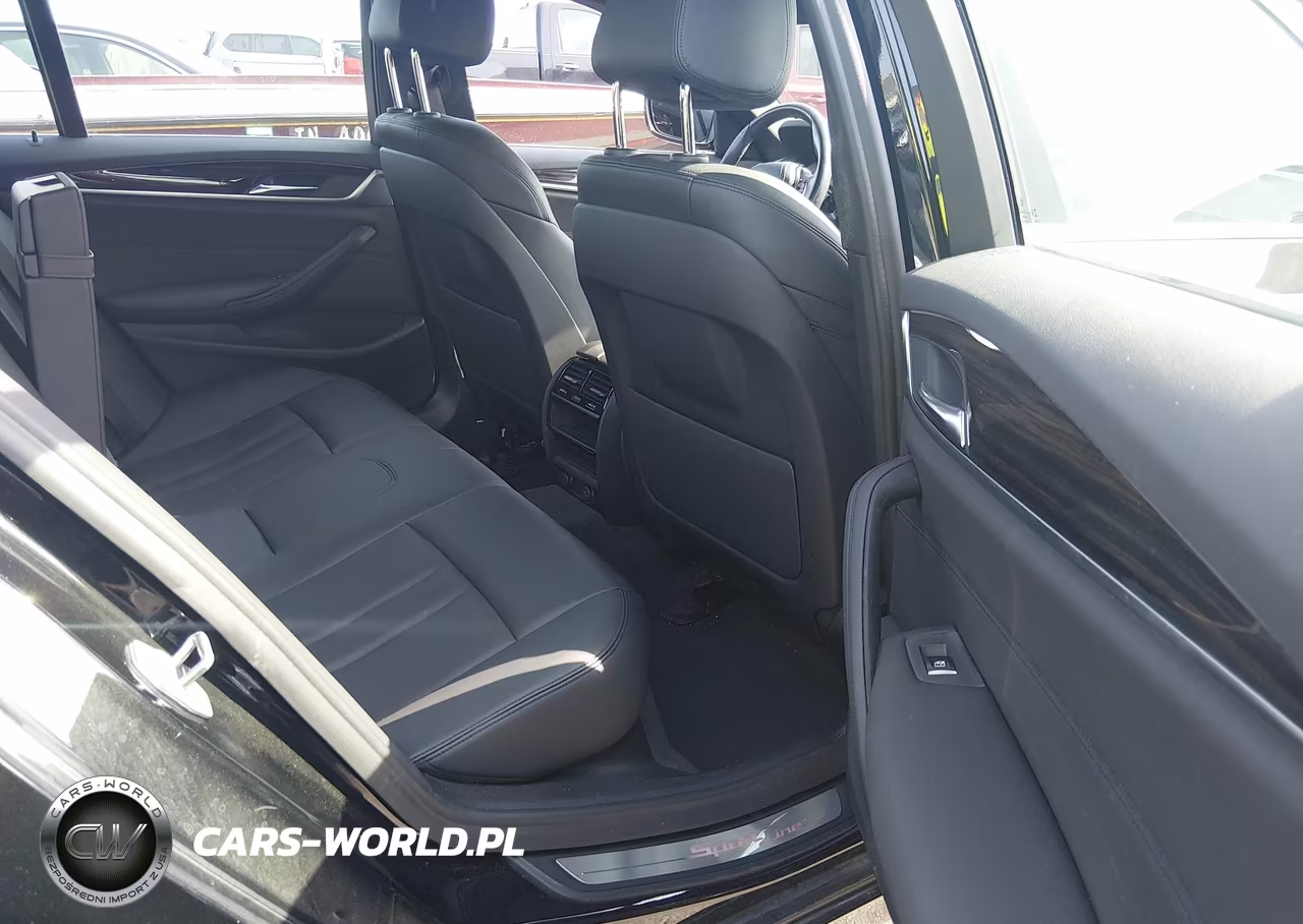 2019 BMW 530I VIN:WBAJA5C52KBX86989 - 8