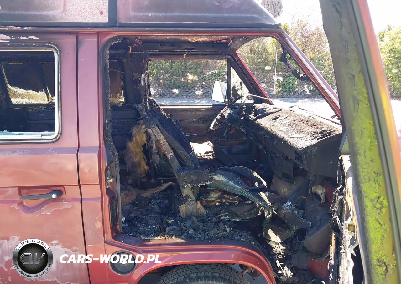 1987 Volkswagen Vanagon Campmobile VIN:WV2ZB0253HH004763 - 5