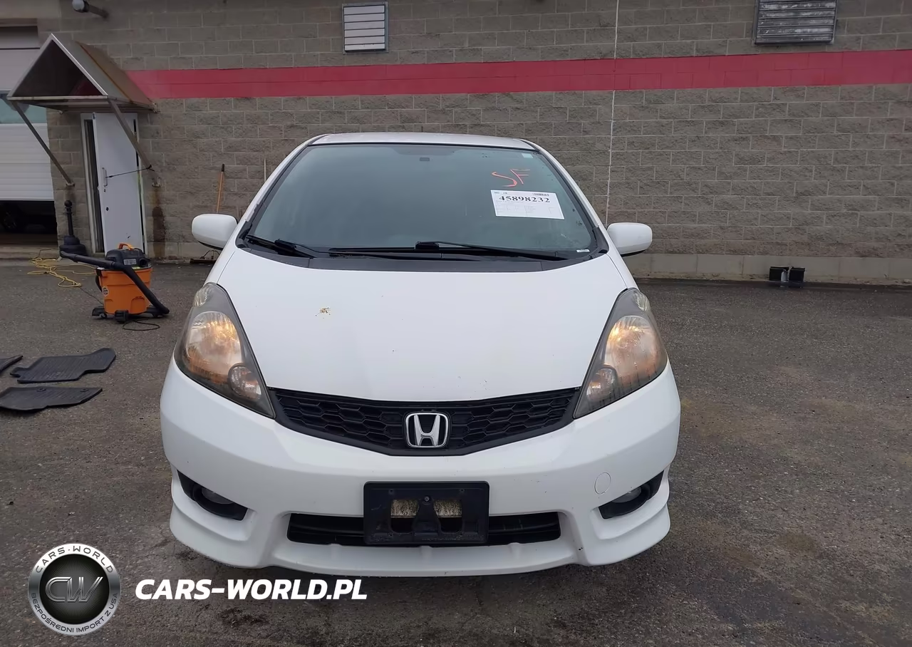 2012 Honda Fit Sport VIN:JHMGE8G50CS008610 - 12