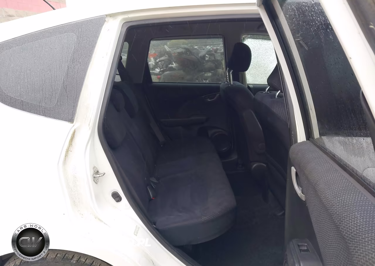 2012 Honda Fit Sport VIN:JHMGE8G50CS008610 - 8