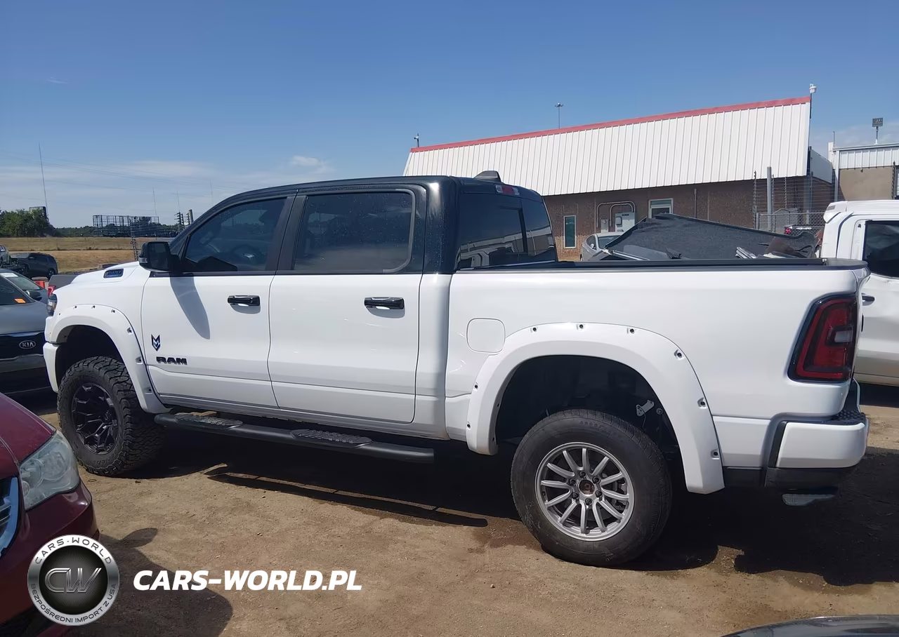 2026 Ram 1500 Big Horn 4X4 5'7 Box VIN:1C6SRFFT5TN209705 - 14