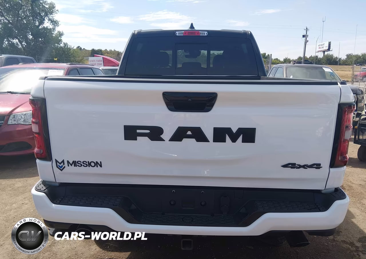 2026 Ram 1500 Big Horn 4X4 5'7 Box VIN:1C6SRFFT5TN209705 - 16