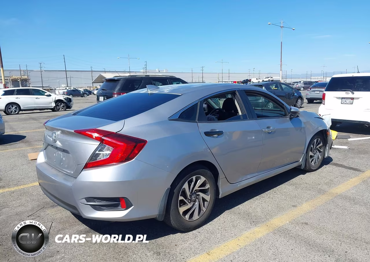 2018 Honda Civic Ex VIN:2HGFC2F73JH515297 - 4