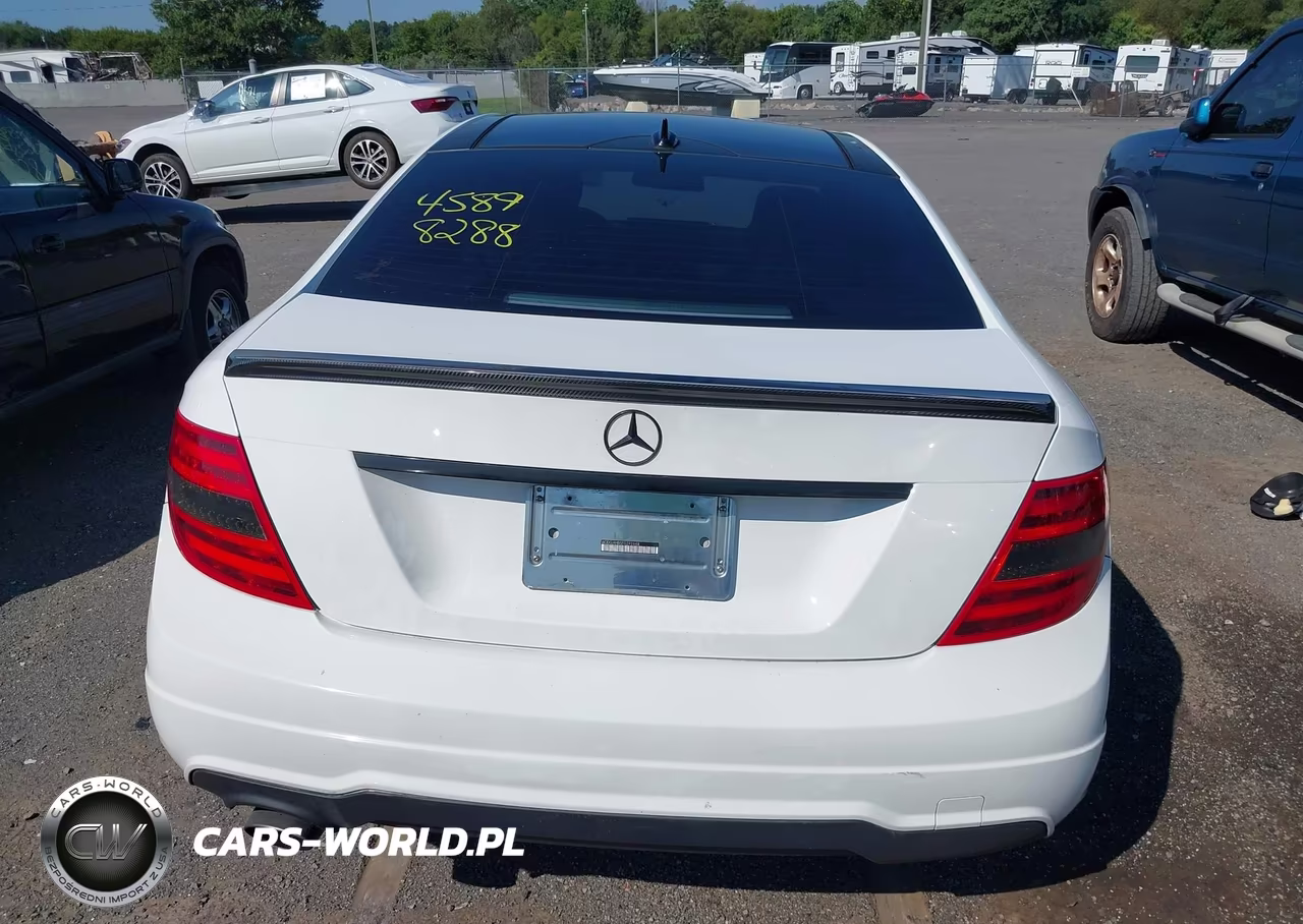 2015 Mercedes-Benz C 250 VIN:WDDGJ4HB5FG392648 - 16