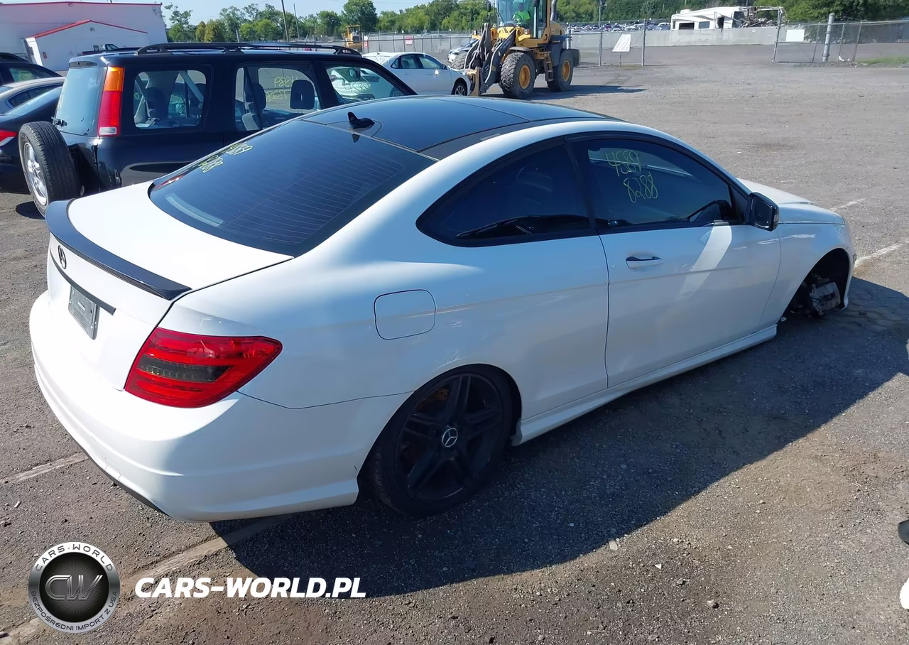 2015 Mercedes-Benz C 250 VIN:WDDGJ4HB5FG392648 - 4