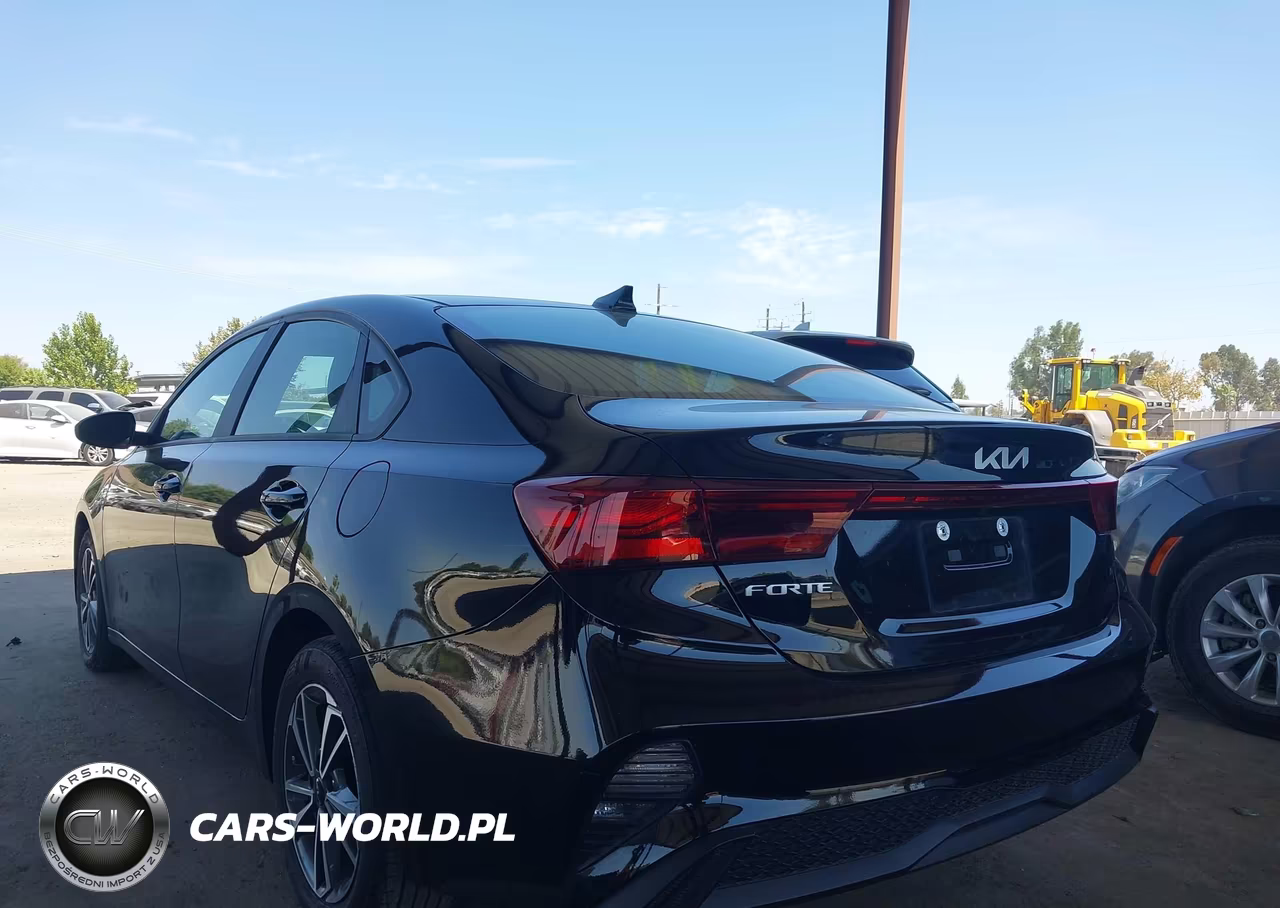 2024 Kia Forte Lxs VIN:3KPF24AD6RE780684 - 3