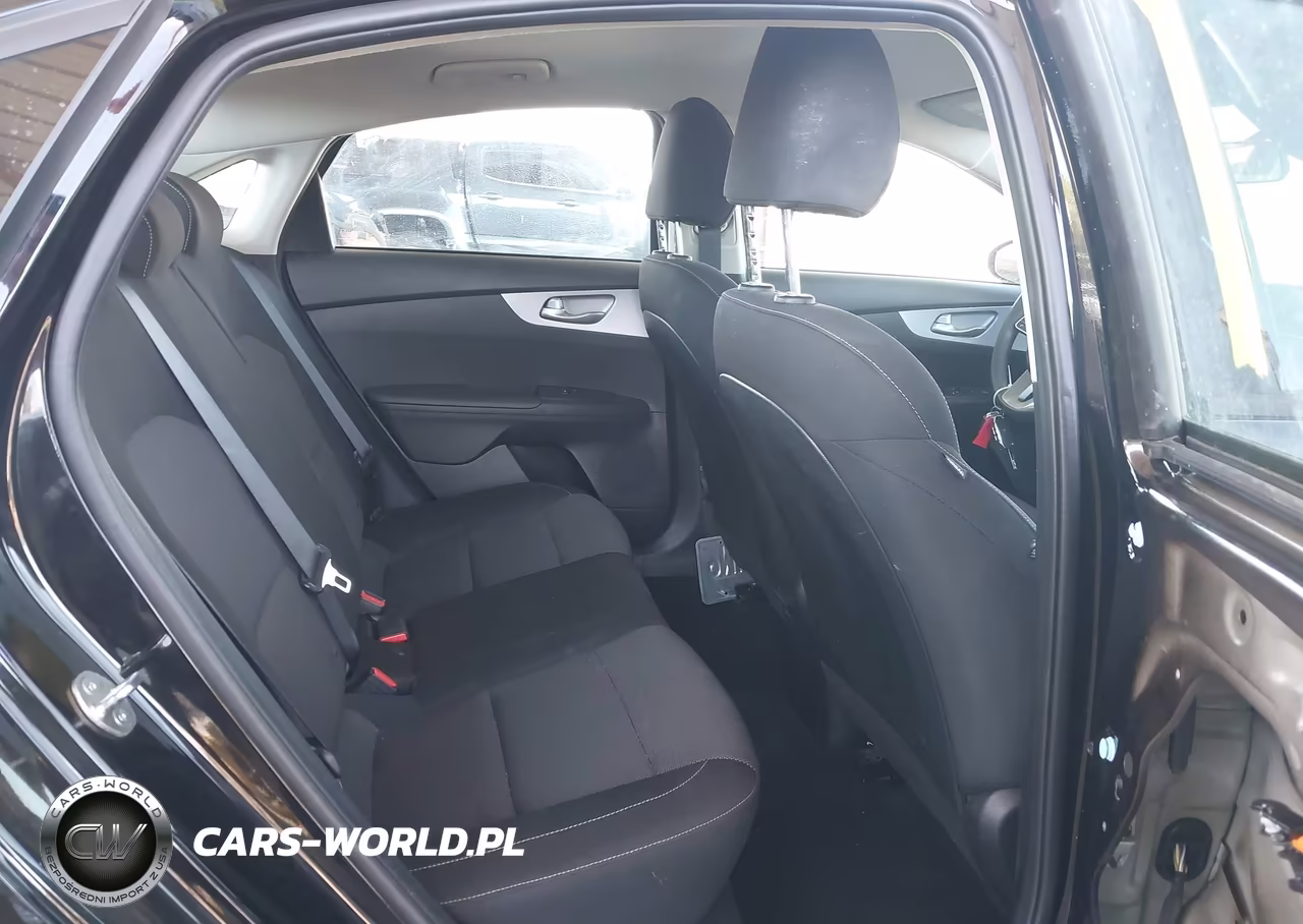 2024 Kia Forte Lxs VIN:3KPF24AD6RE780684 - 8