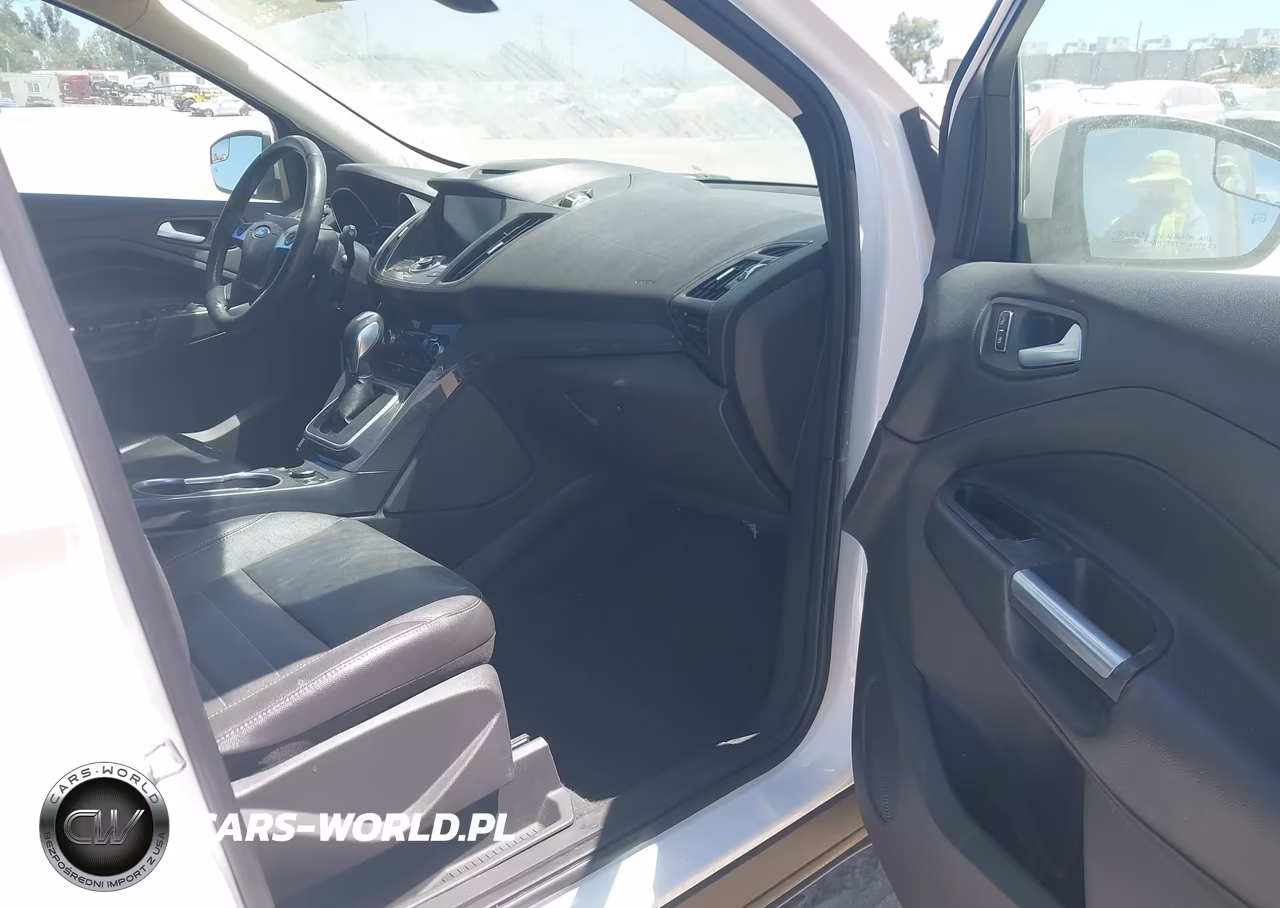 2014 Ford Escape Titanium VIN:1FMCU0J90EUA15835 - 5