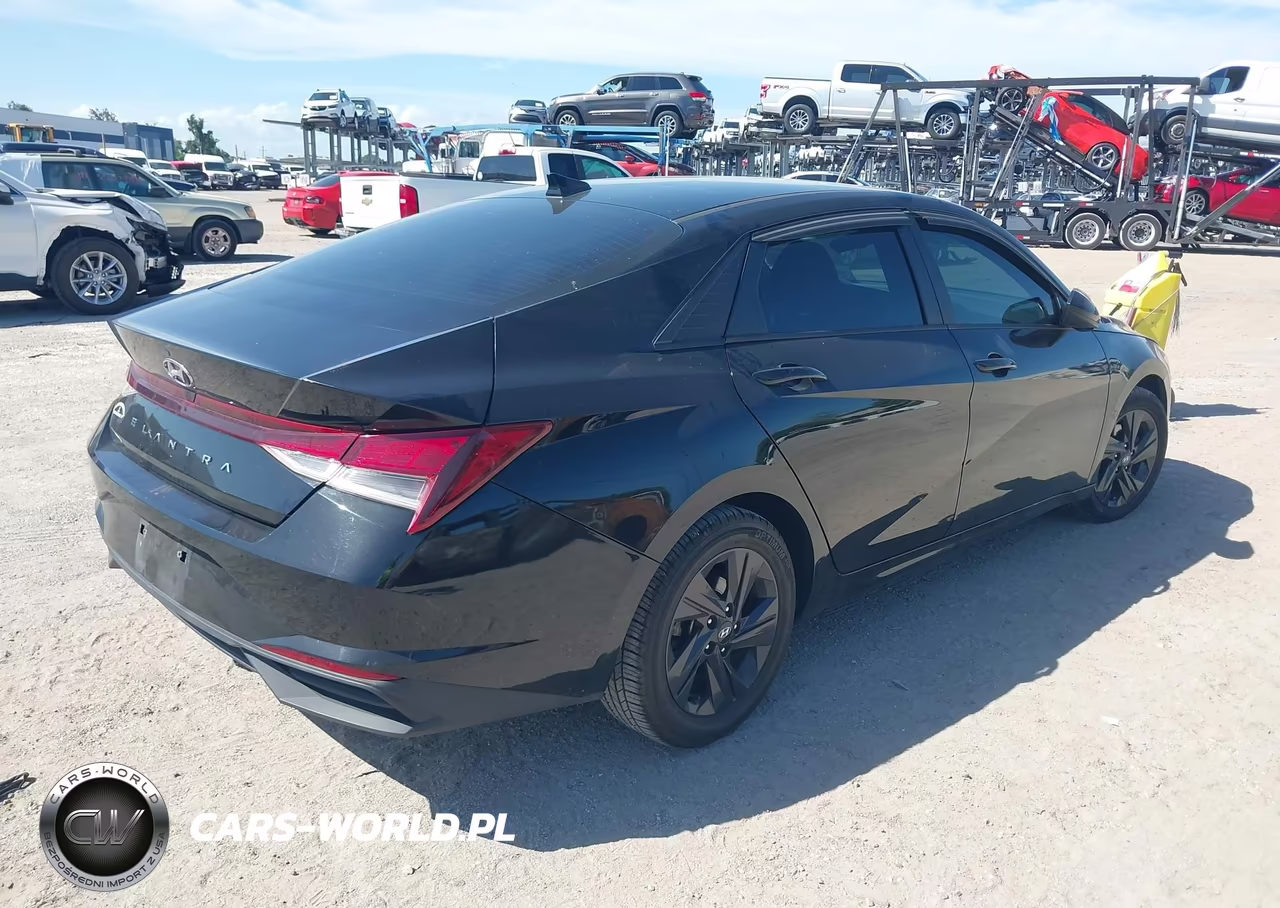 2021 Hyundai Elantra Sel VIN:KMHLS4AG3MU132769 - 4