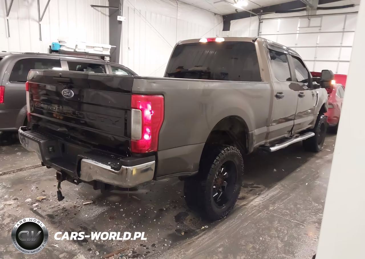 2017 Ford F-250 Xl VIN:1FT7W2B65HED63502 - 4