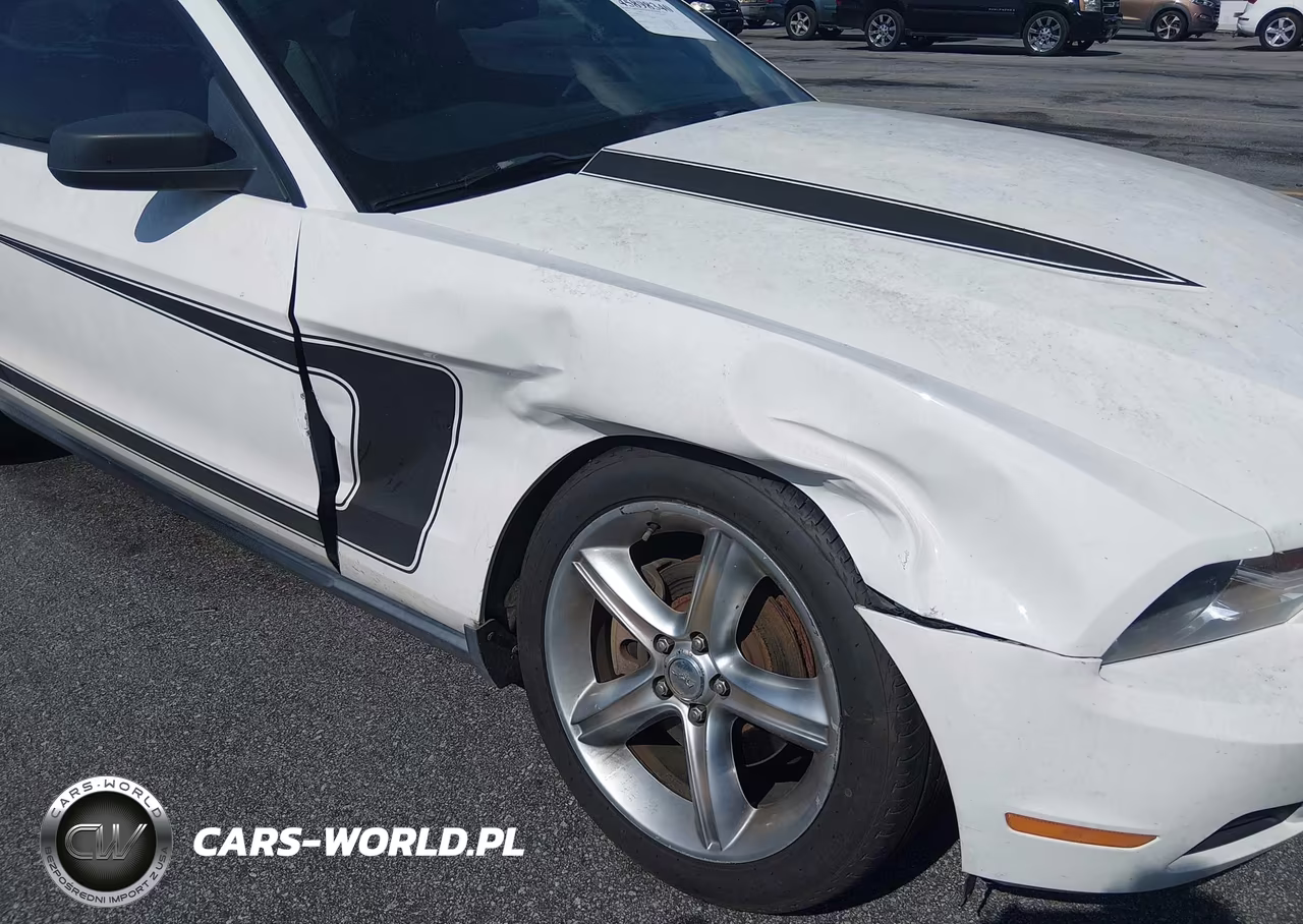 2012 Ford Mustang V6 Premium VIN:1ZVBP8AM1C5212138 - 6