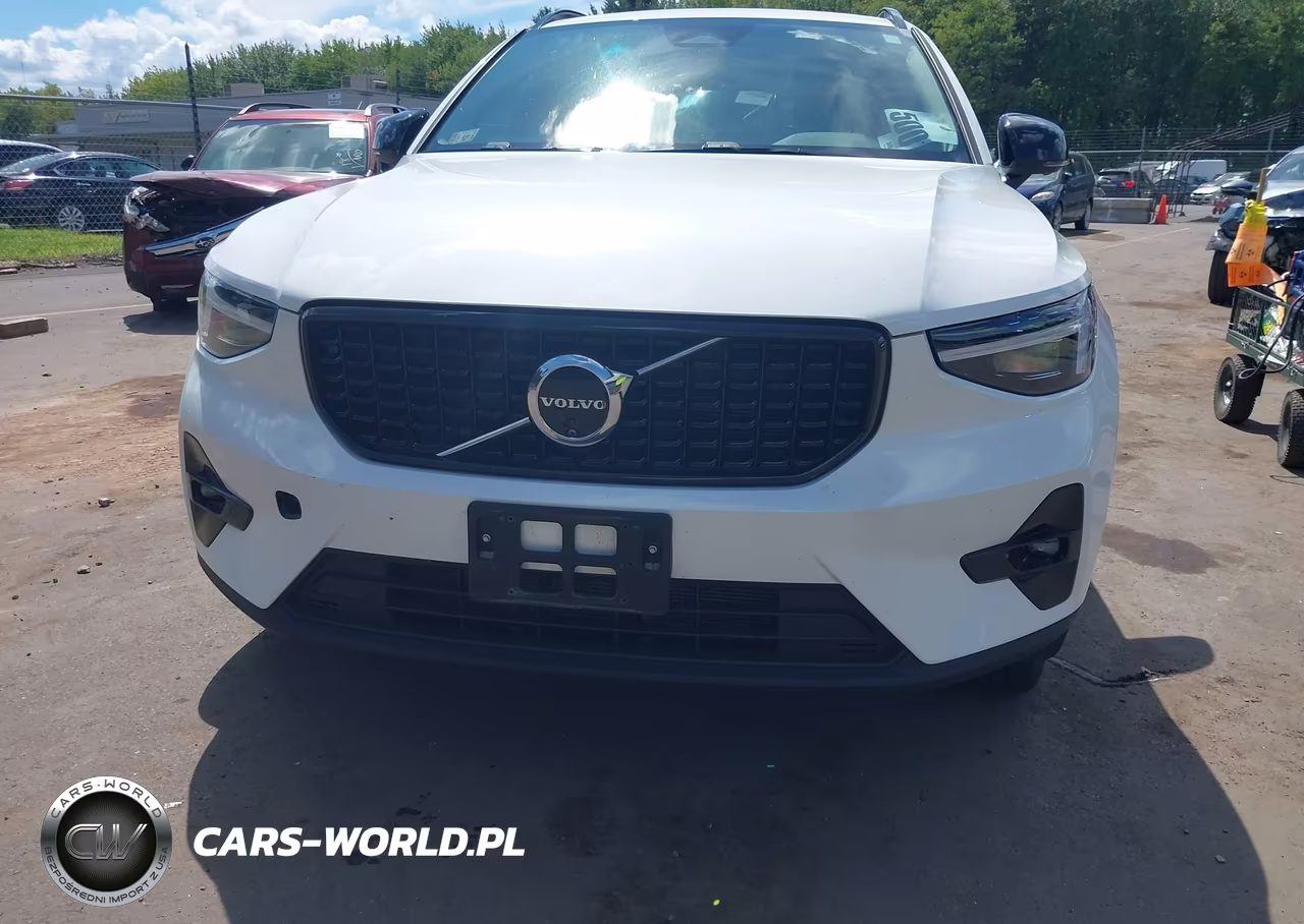 2025 Volvo Xc40 B5 Plus Dark Theme VIN:YV4L12UC7S2491388 - 6