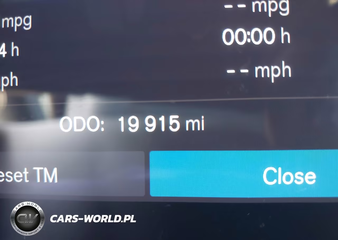 2025 Volvo Xc40 B5 Plus Dark Theme VIN:YV4L12UC7S2491388 - 7