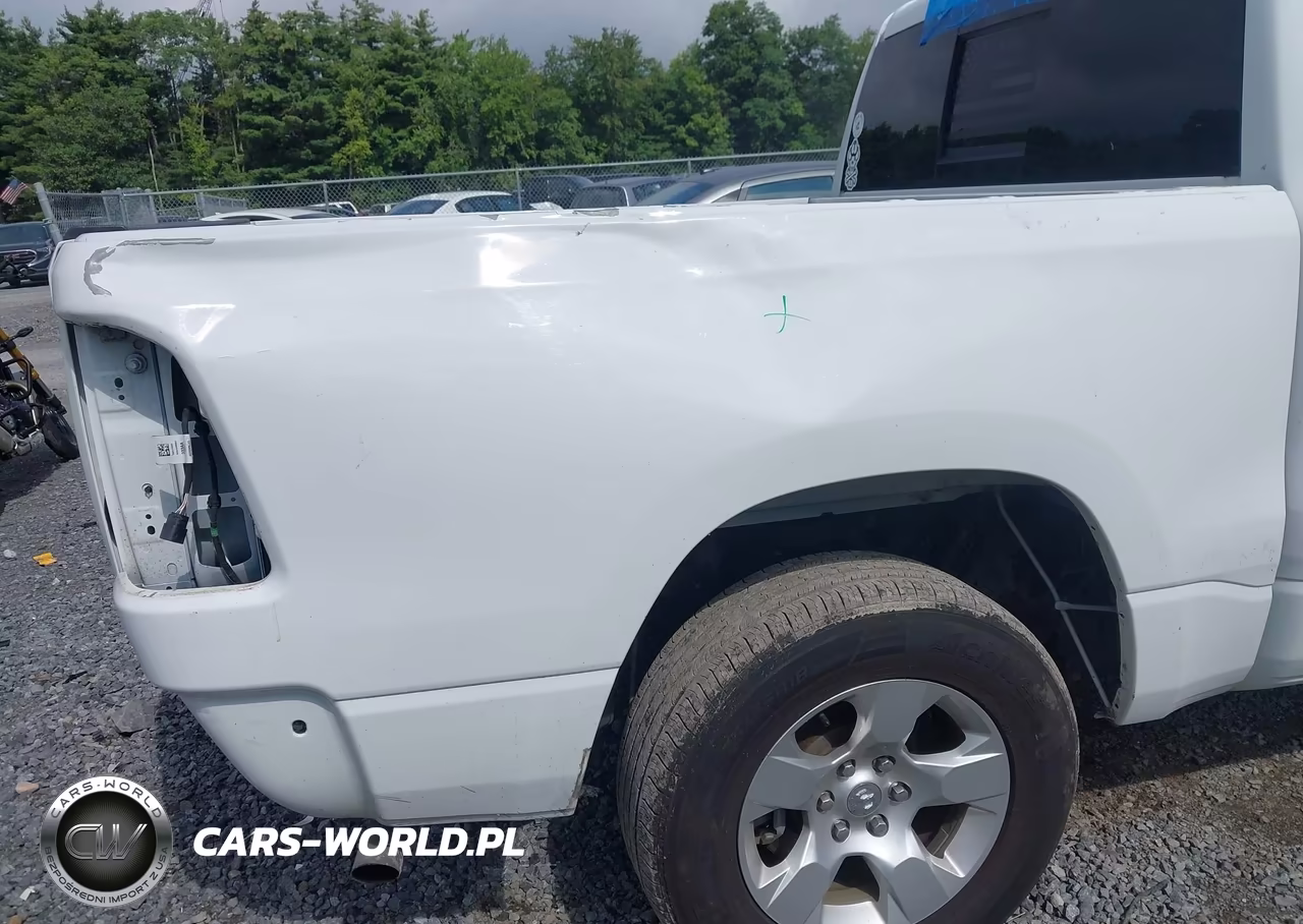 2020 Ram 1500 Big Horn 4X4 5'7 Box VIN:1C6RRFFG0LN286824 - 18