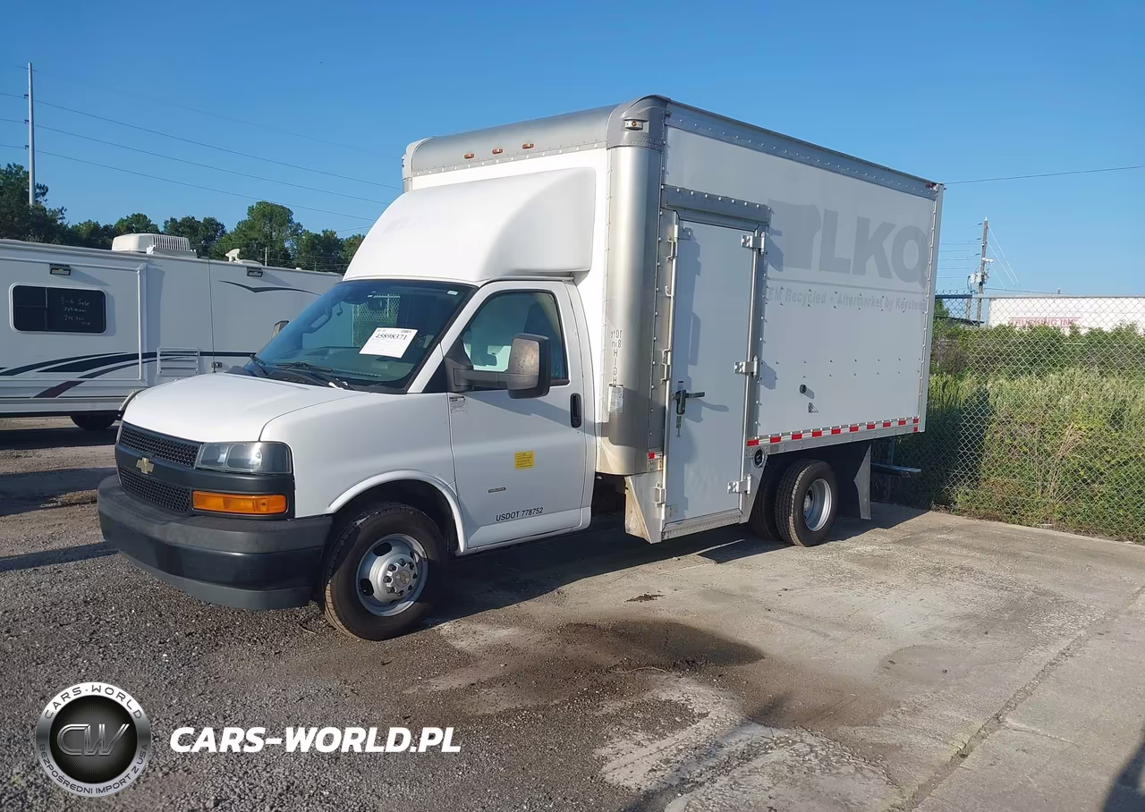 2020 Chevrolet Express Cutaway Work Van VIN:1GB3GSCG5L1143283 - 2