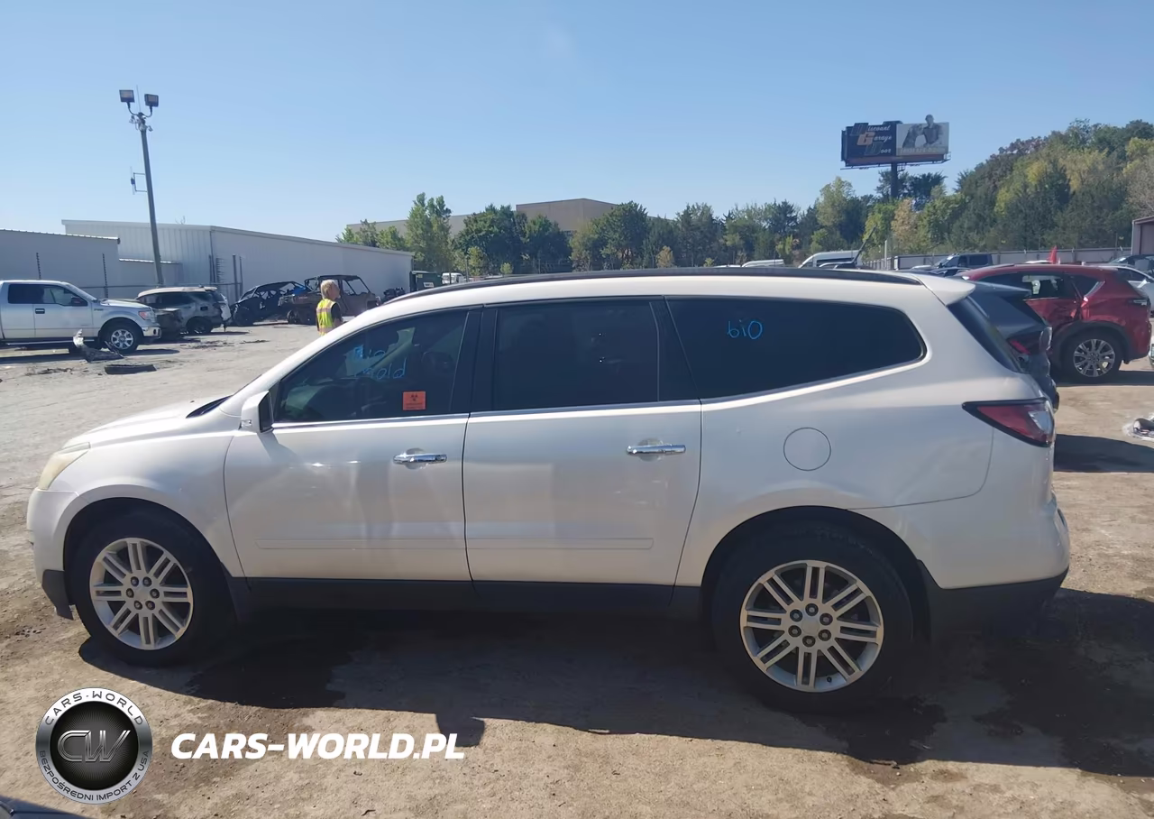 2015 Chevrolet Traverse Lt VIN:1GNKRGKD9FJ176353 - 14