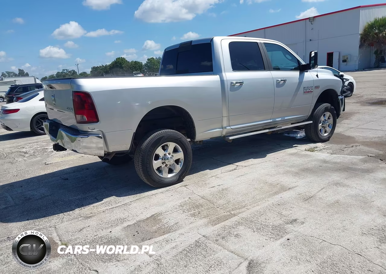 2014 Ram 2500 Slt VIN:3C6TR5DTXEG205811 - 4