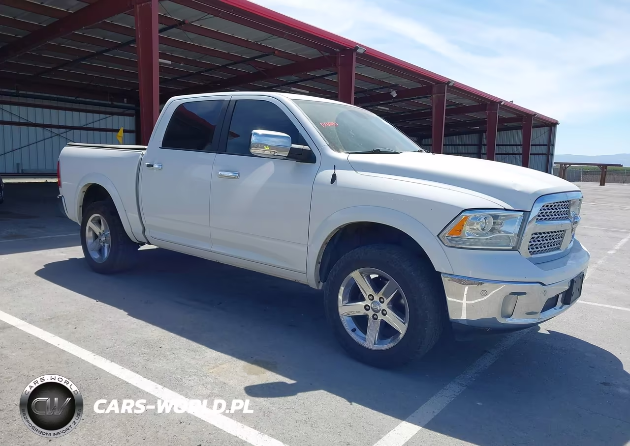 2017 Ram 1500 Laramie 4X4 5'7 Box