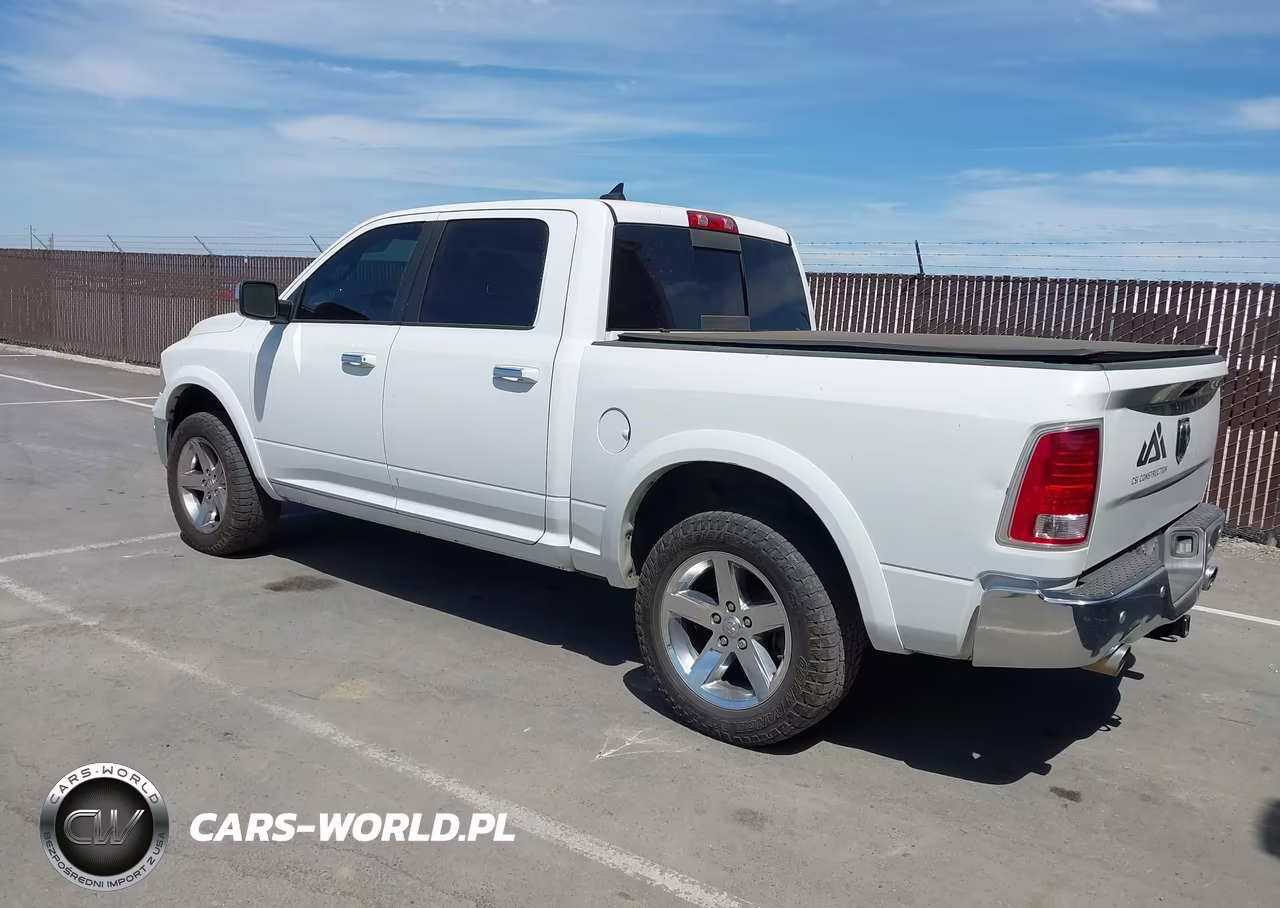 2017 Ram 1500 Laramie 4X4 5'7 Box VIN:1C6RR7NM1HS876598 - 3
