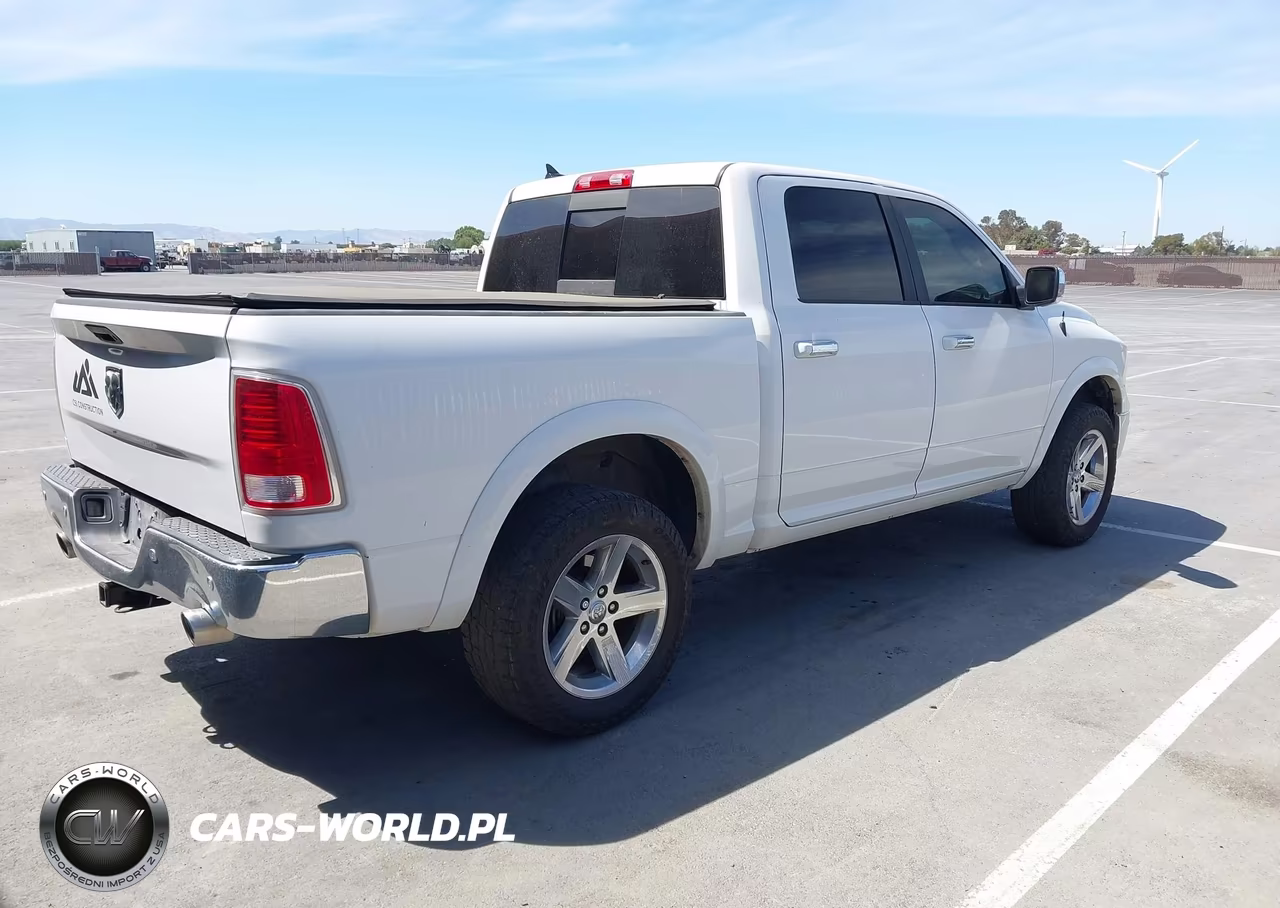 2017 Ram 1500 Laramie 4X4 5'7 Box VIN:1C6RR7NM1HS876598 - 4