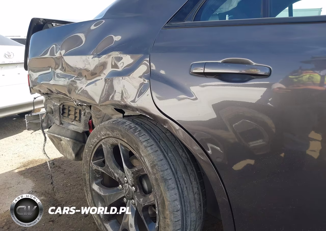 2021 Chrysler 300 300S VIN:2C3CCABG6MH506118 - 13