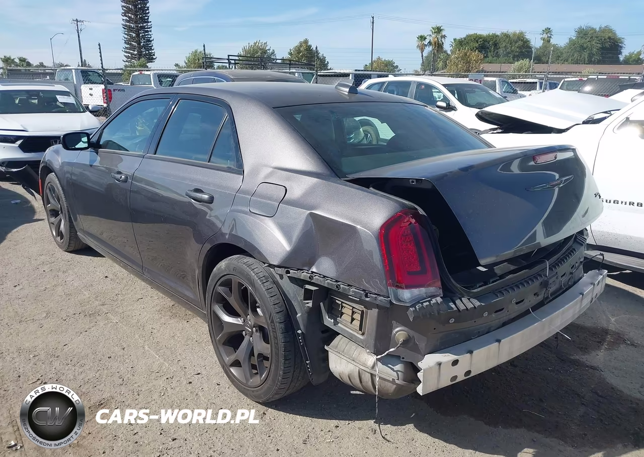 2021 Chrysler 300 300S VIN:2C3CCABG6MH506118 - 3
