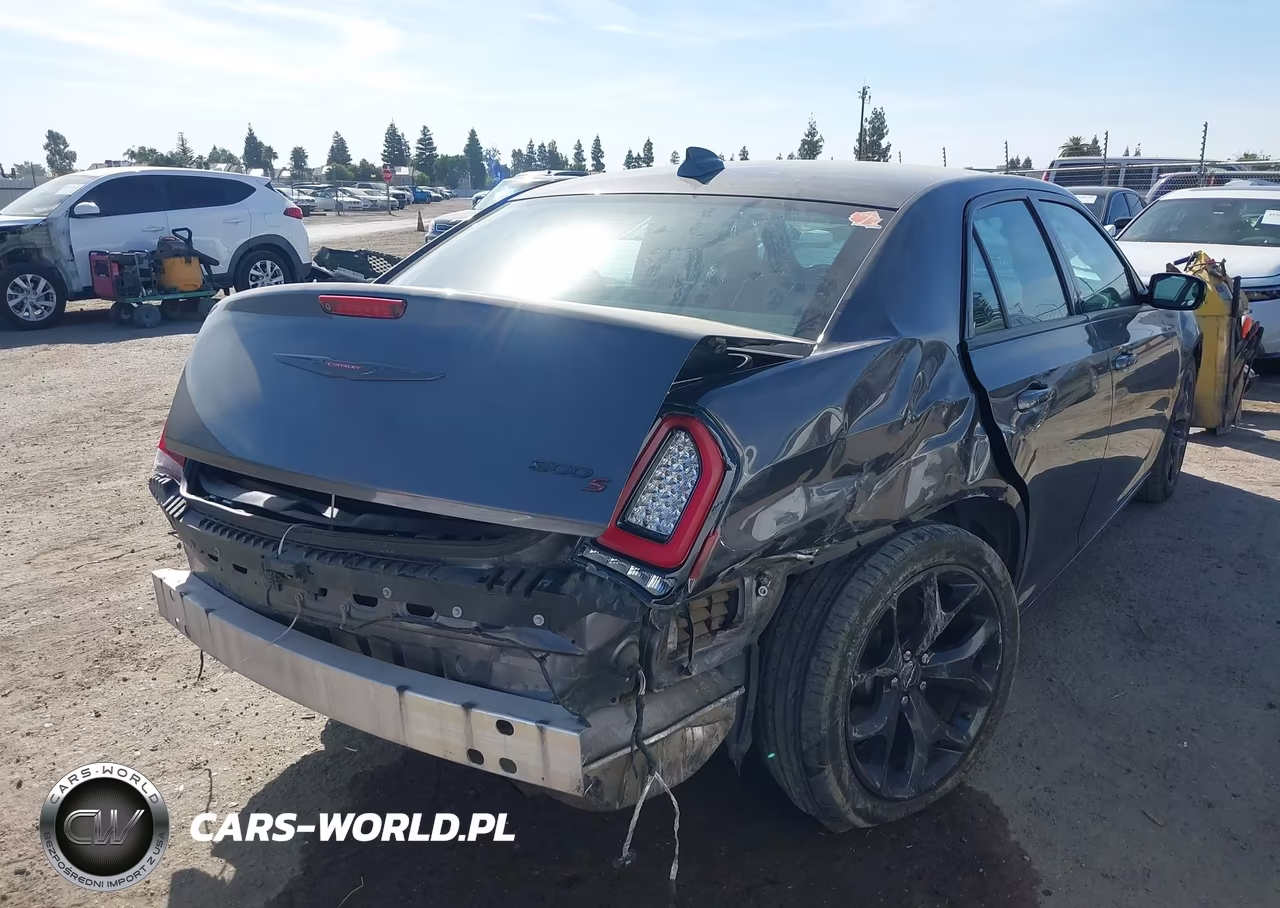 2021 Chrysler 300 300S VIN:2C3CCABG6MH506118 - 4