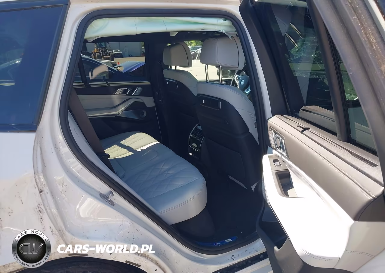 2026 BMW X5 M60I VIN:5UX33EU00T9161670 - 8