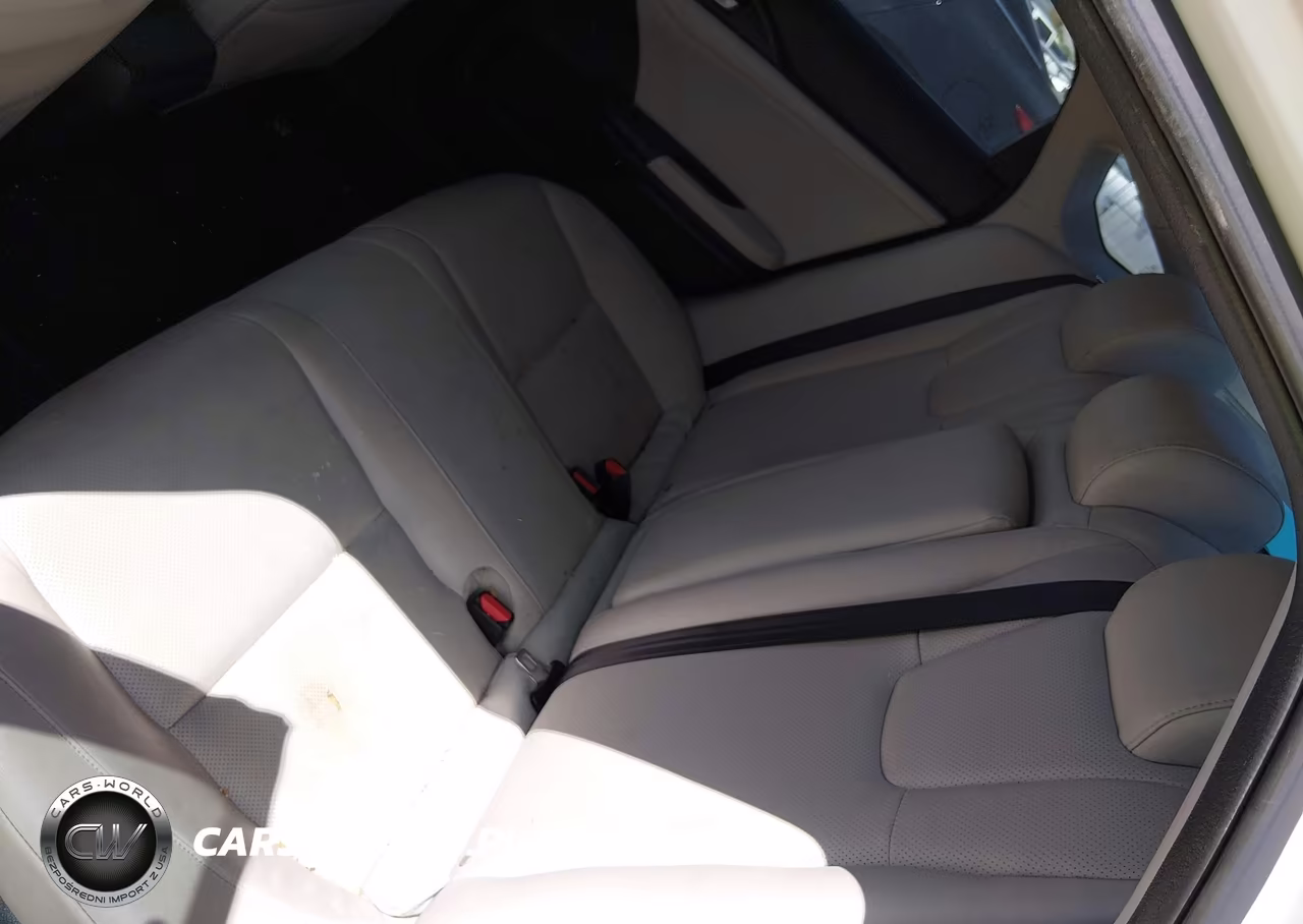 2019 Honda Insight Touring VIN:19XZE4F95KE015335 - 20