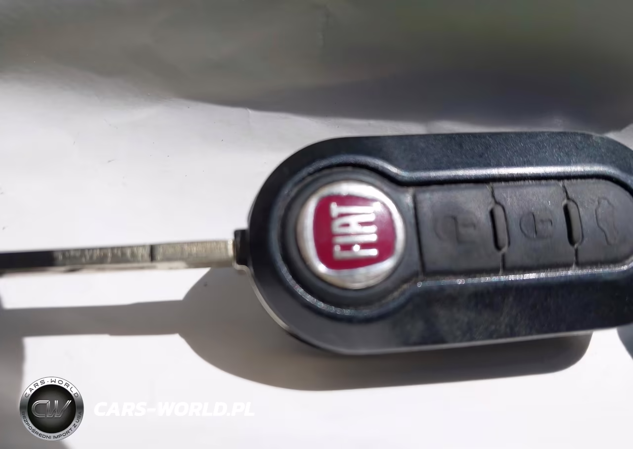 2012 Fiat 500C Lounge VIN:3C3CFFER8CT171743 - 11