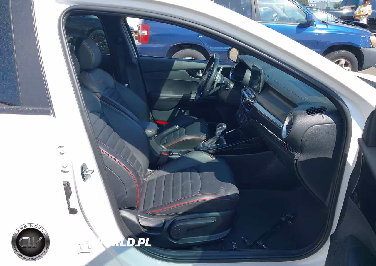 2021 Kia Forte Gt VIN:3KPF44AC0ME277274 - 5