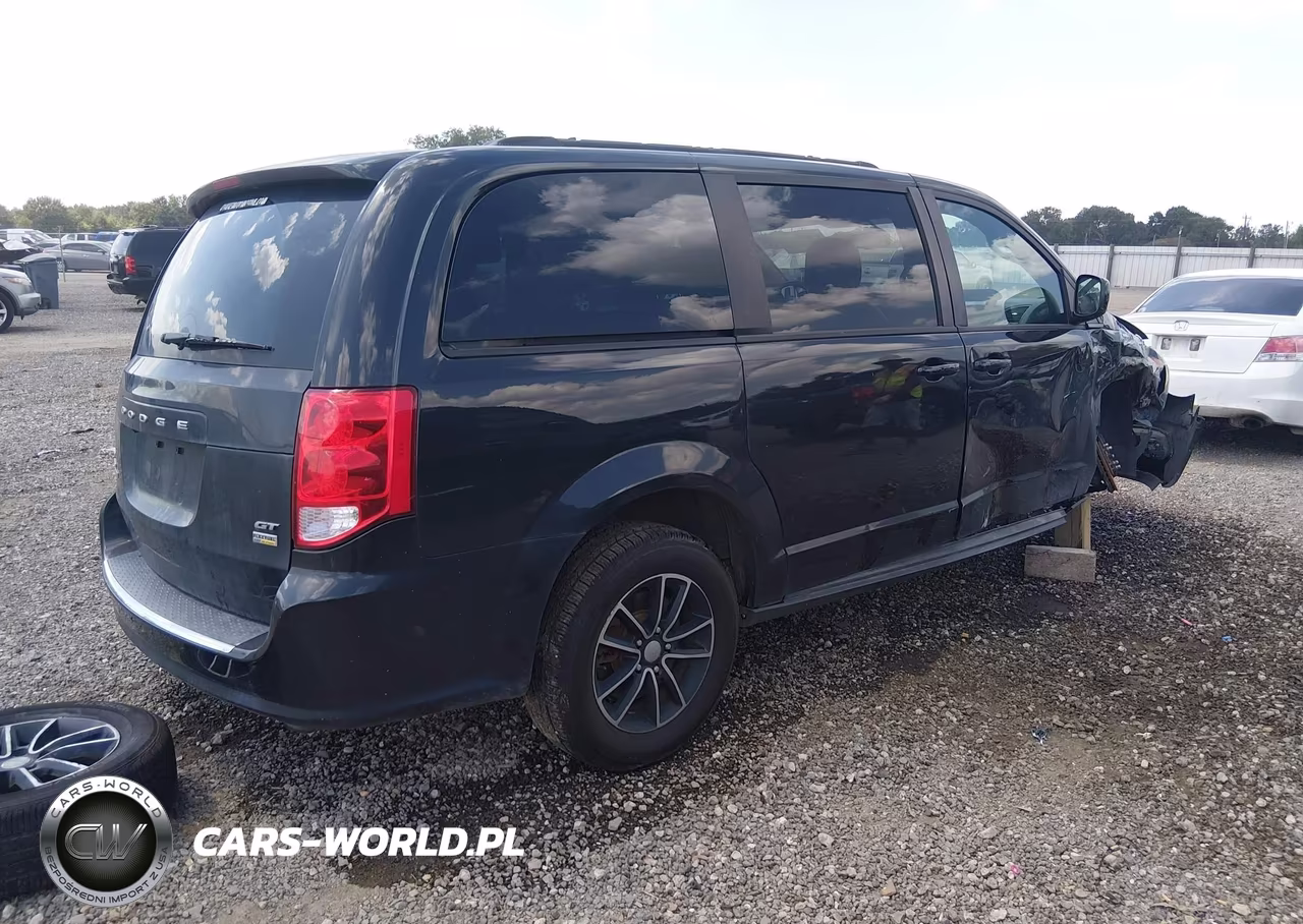 2018 Dodge Grand Caravan Gt VIN:2C4RDGEG8JR223968 - 4