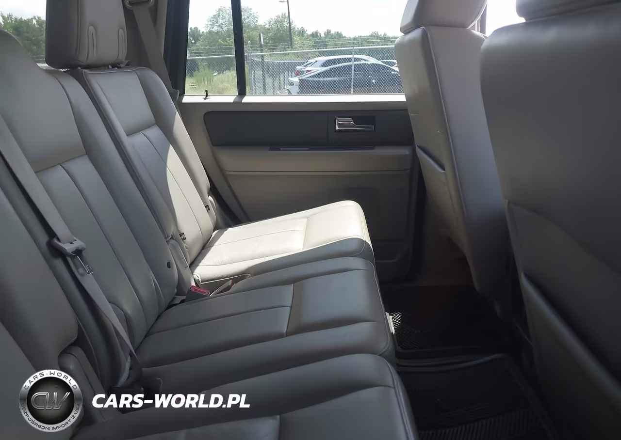 2007 Ford Expedition Xlt VIN:1FMFU15507LA70384 - 8