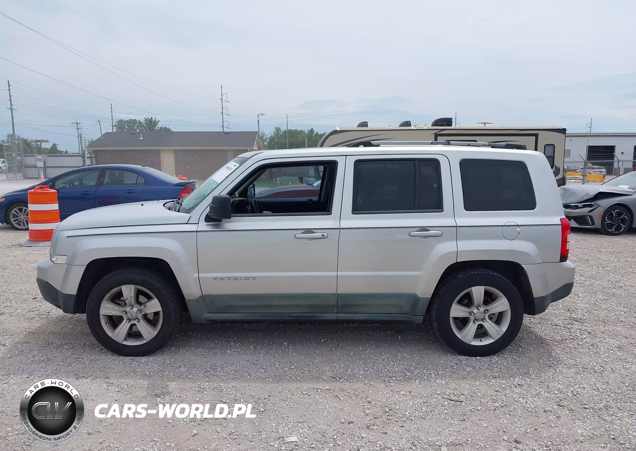 2011 Jeep Patriot Latitude X VIN:1J4NT4GB2BD290193 - 15