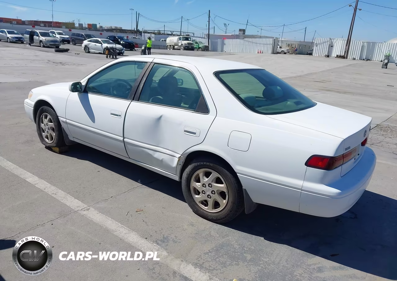 1999 Toyota Camry Le V6 VIN:JT2BF22KXX0185131 - 3