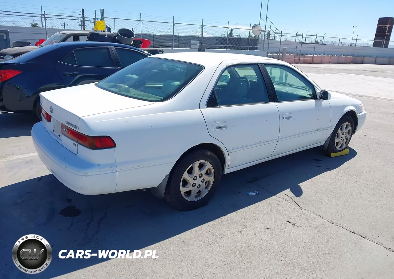 1999 Toyota Camry Le V6 VIN:JT2BF22KXX0185131 - 4