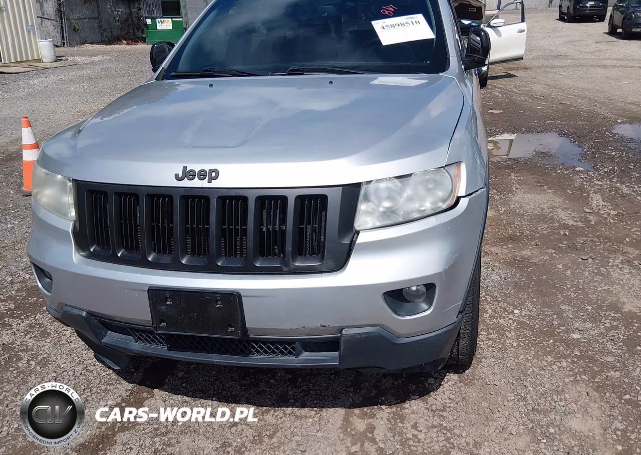 2013 Jeep Grand Cherokee Laredo VIN:1C4RJFAGXDC615145 - 17