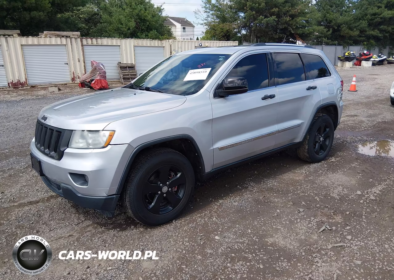 2013 Jeep Grand Cherokee Laredo VIN:1C4RJFAGXDC615145 - 2